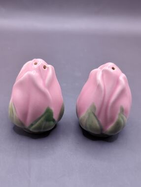 Vintage Franciscan Desert Rose Earthenware / Dinnerware Salt And Pepper Shakers